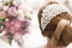 choose-a-bridal-headpiece