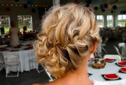 hairstyles-for-outdoor-weddings